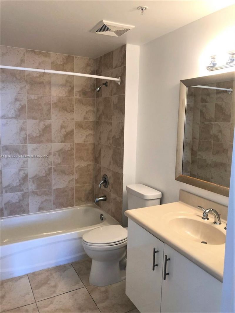 7900 Harbor Island Dr, Unit 1103, North Bay Village, FL 33141 Photo