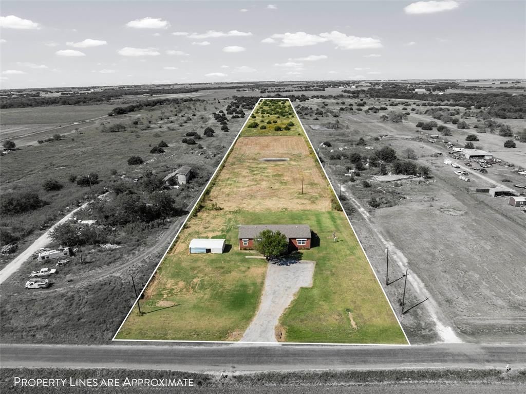 3449 Bluhm Road West, TX 76691