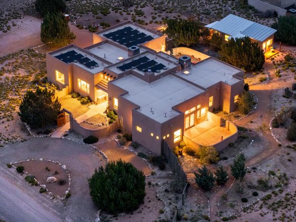 301 CAMINO DE LAS HUERTAS, Placitas, NM 87043