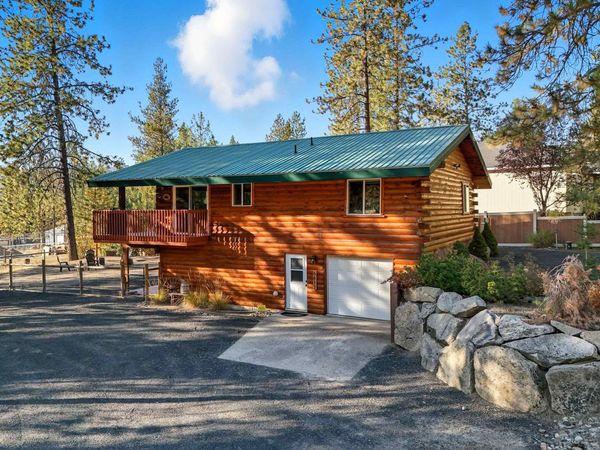 6612 Palmer Ln, Nine Mile Falls, WA 99026