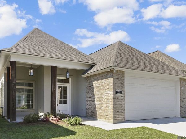 6613 Silver Oak Dr, Baton Rouge, LA 70817