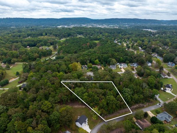 7215 Flagstone Drive, Ooltewah, TN 37363