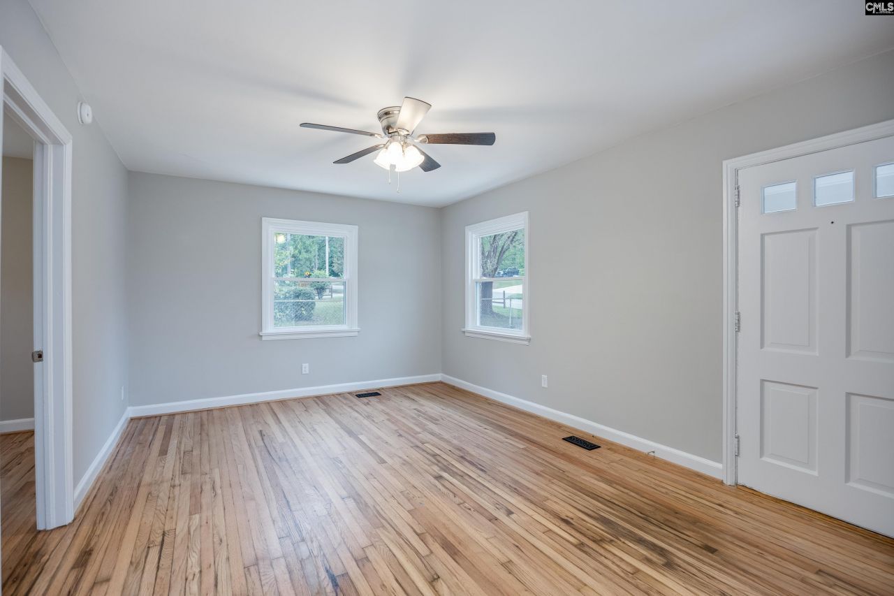 2711 Harrison Road Photo 11