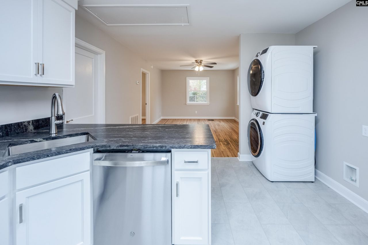 2711 Harrison Road Photo 17