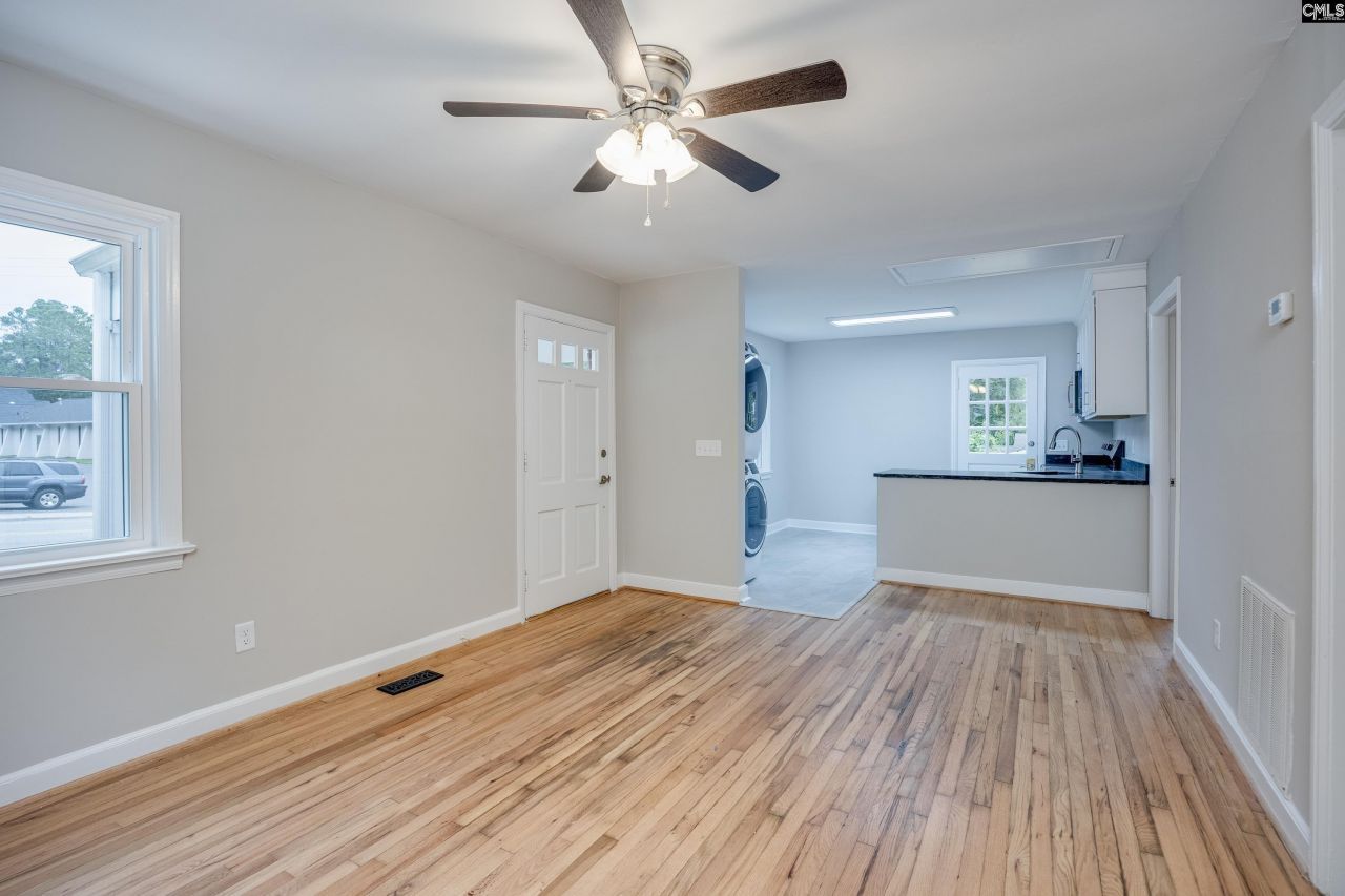 2711 Harrison Road Photo 9