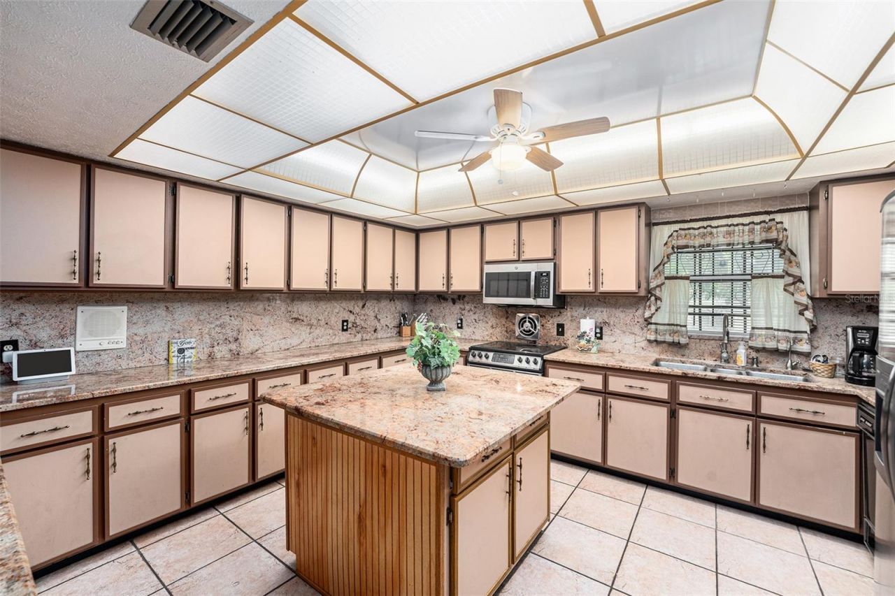 5105 N 45th Street, Tampa, FL 33610 Photo