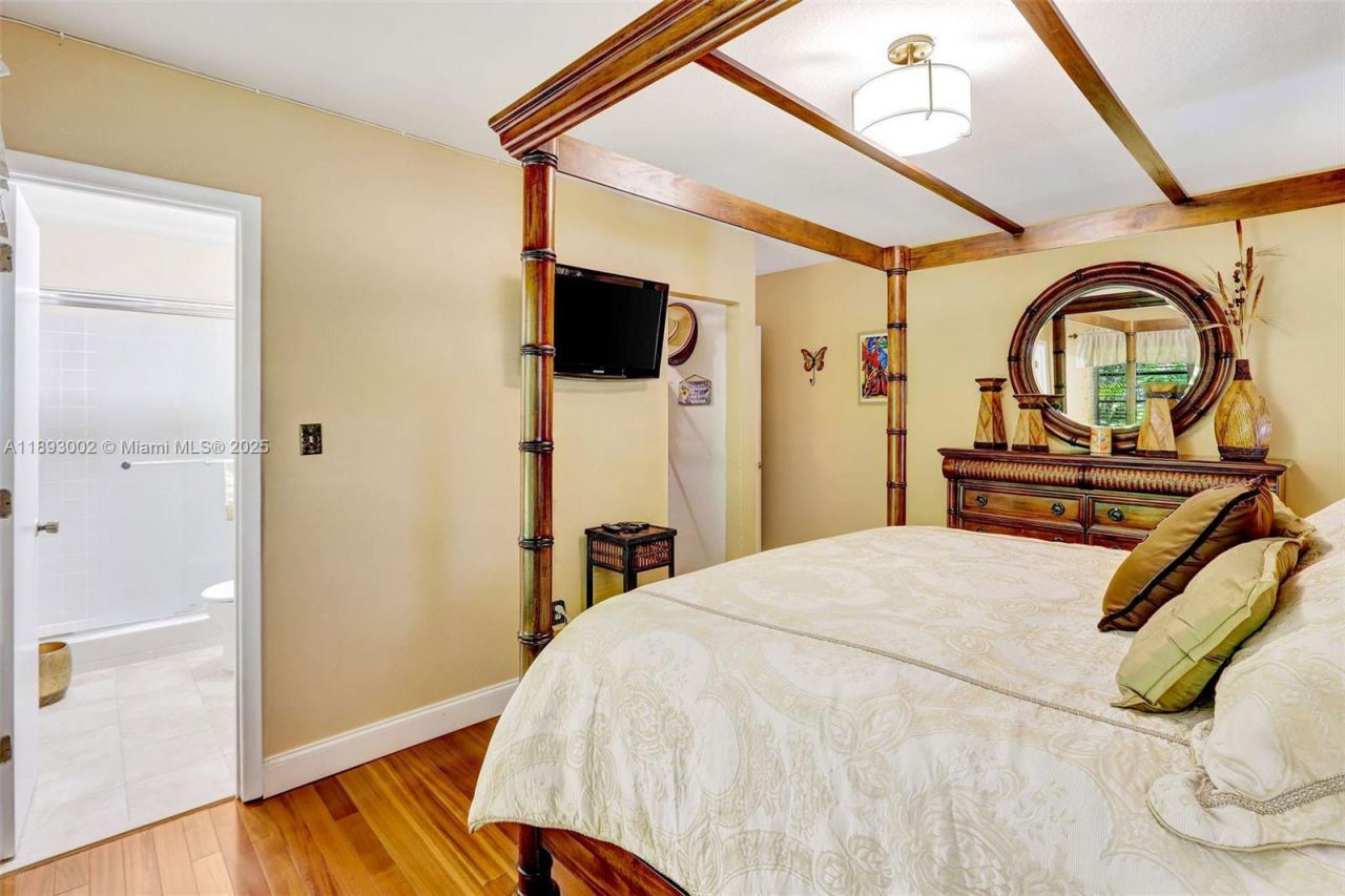 18045 SW 87th Ct, Palmetto Bay, FL 33157 Photo