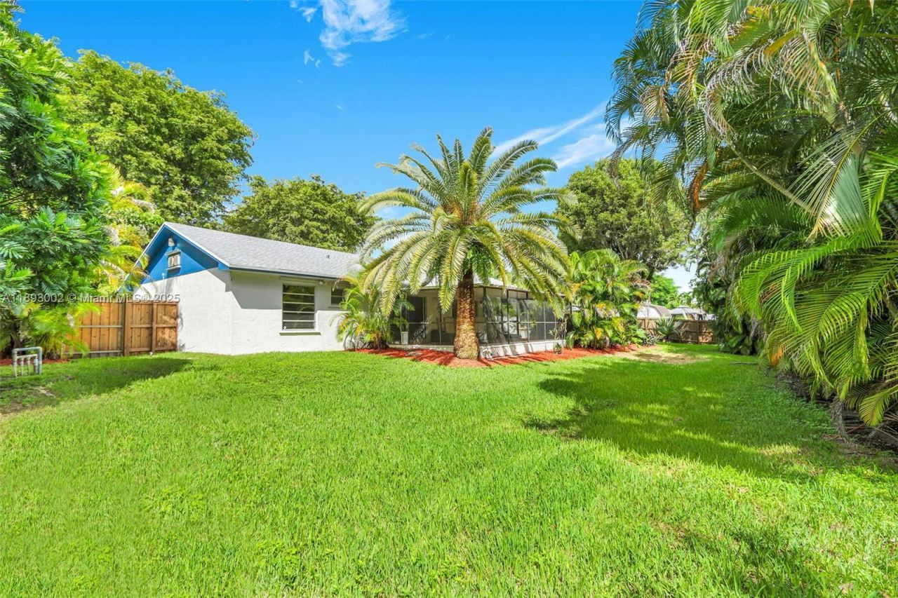 18045 SW 87th Ct, Palmetto Bay, FL 33157 Photo