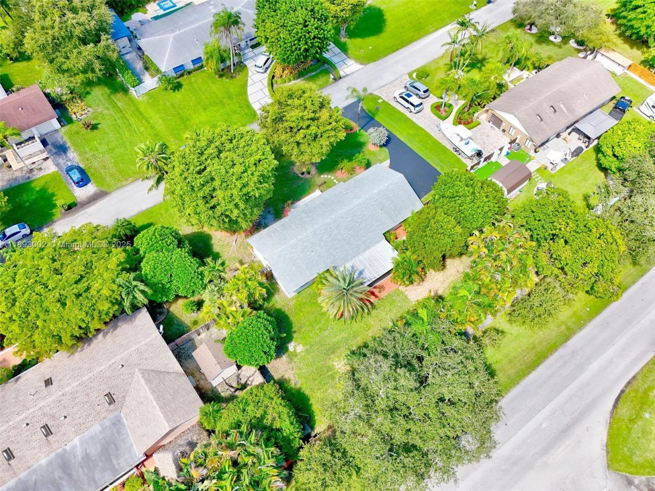 18045 SW 87th Ct, Palmetto Bay, FL 33157 Photo