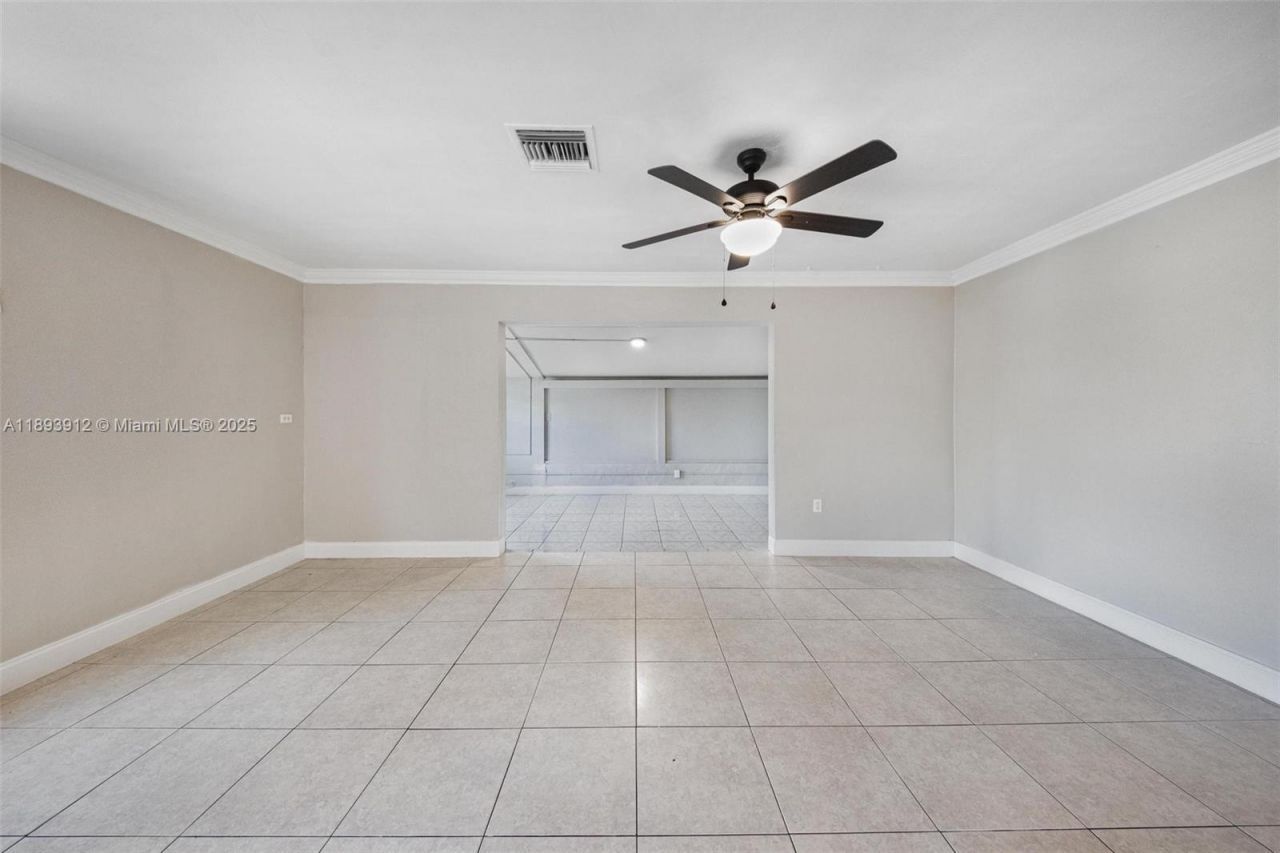 2130 Acapulco Dr, Miramar, FL 33023 Photo