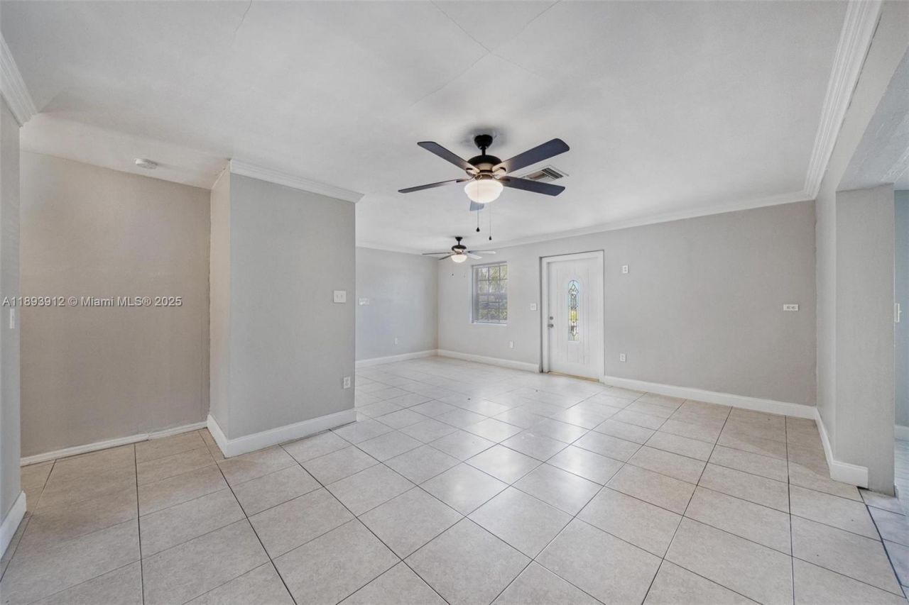 2130 Acapulco Dr, Miramar, FL 33023 Photo