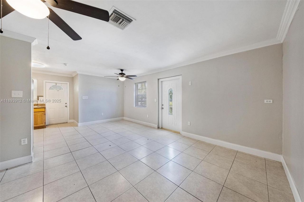 2130 Acapulco Dr, Miramar, FL 33023 Photo