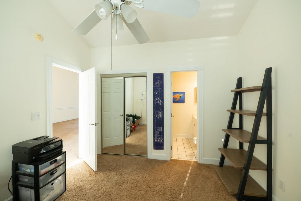 670 Riverwalk Dr. Photo 18