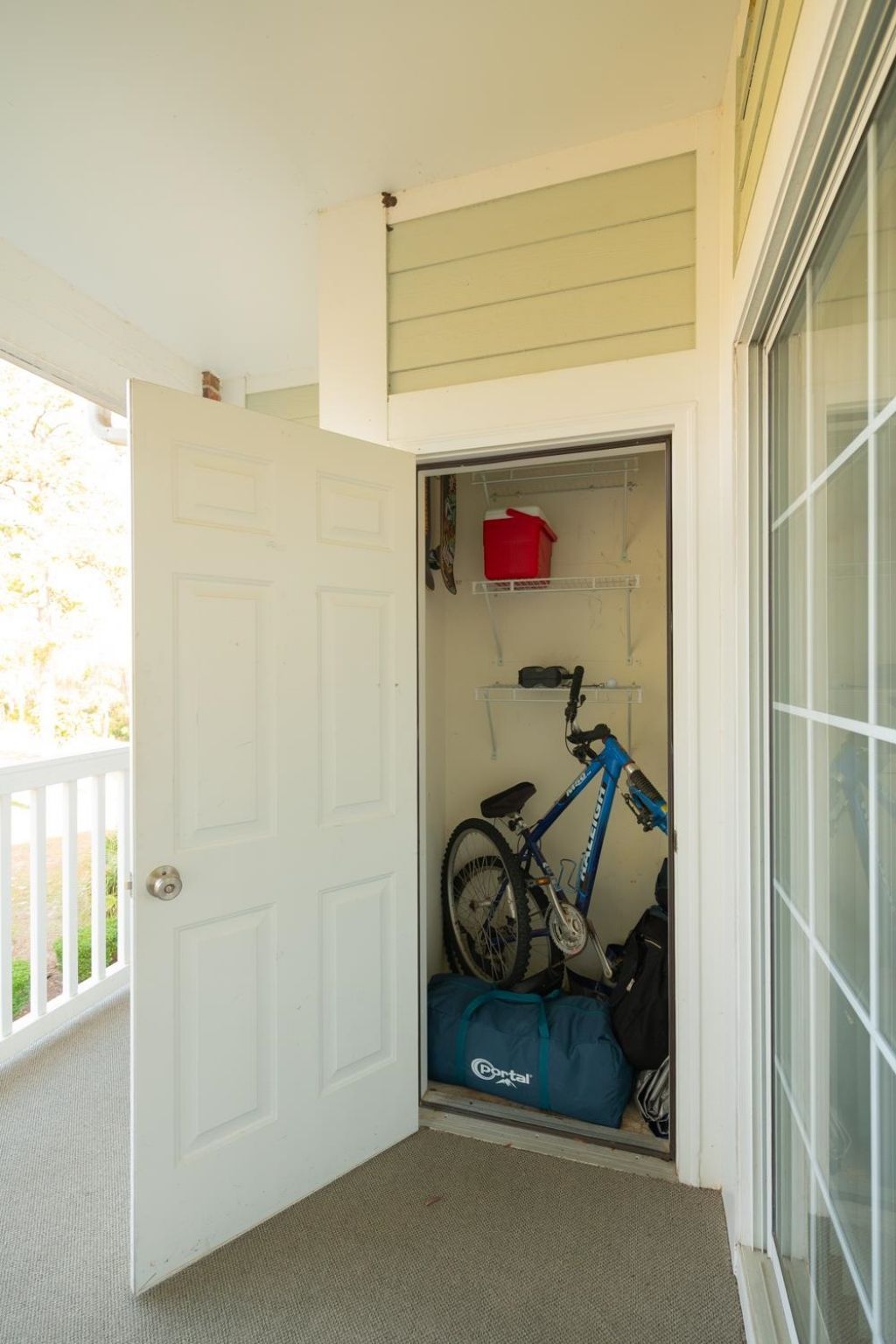 670 Riverwalk Dr. Photo 21