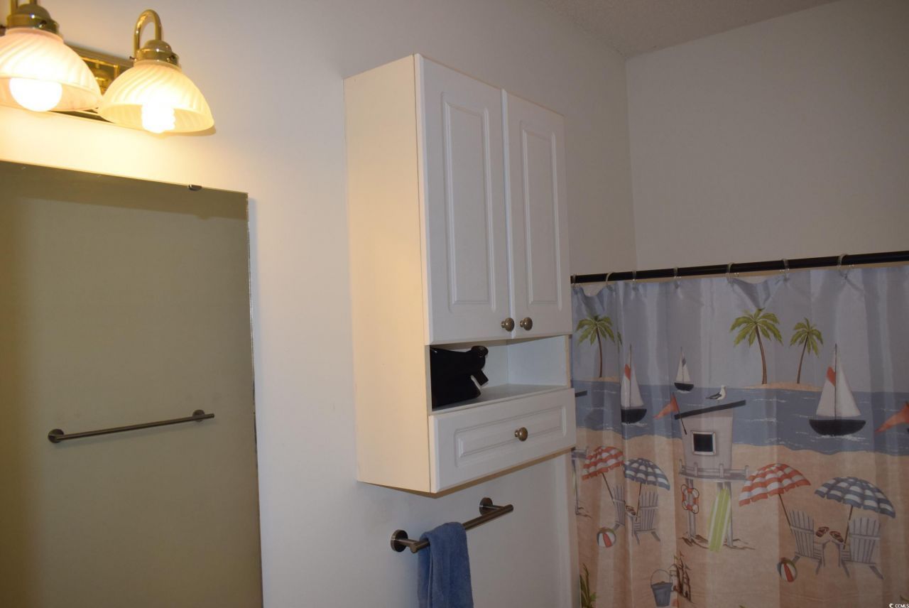 670 Riverwalk Dr. Photo 22