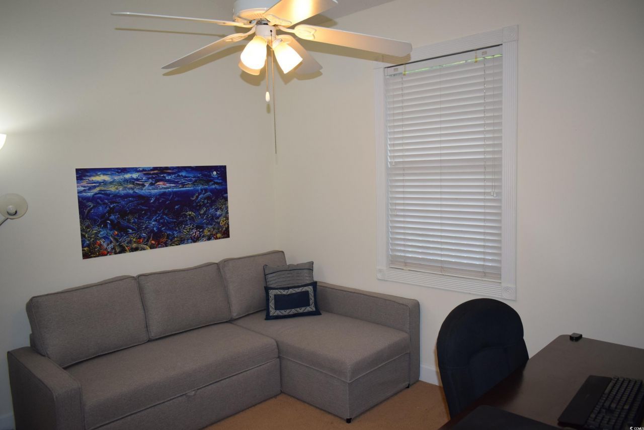 670 Riverwalk Dr. Photo 25