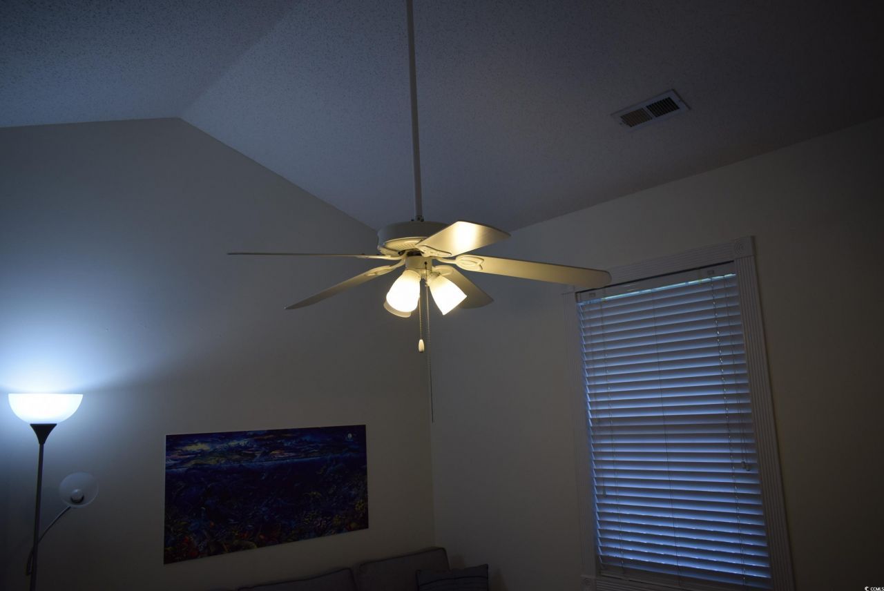 670 Riverwalk Dr. Photo 26