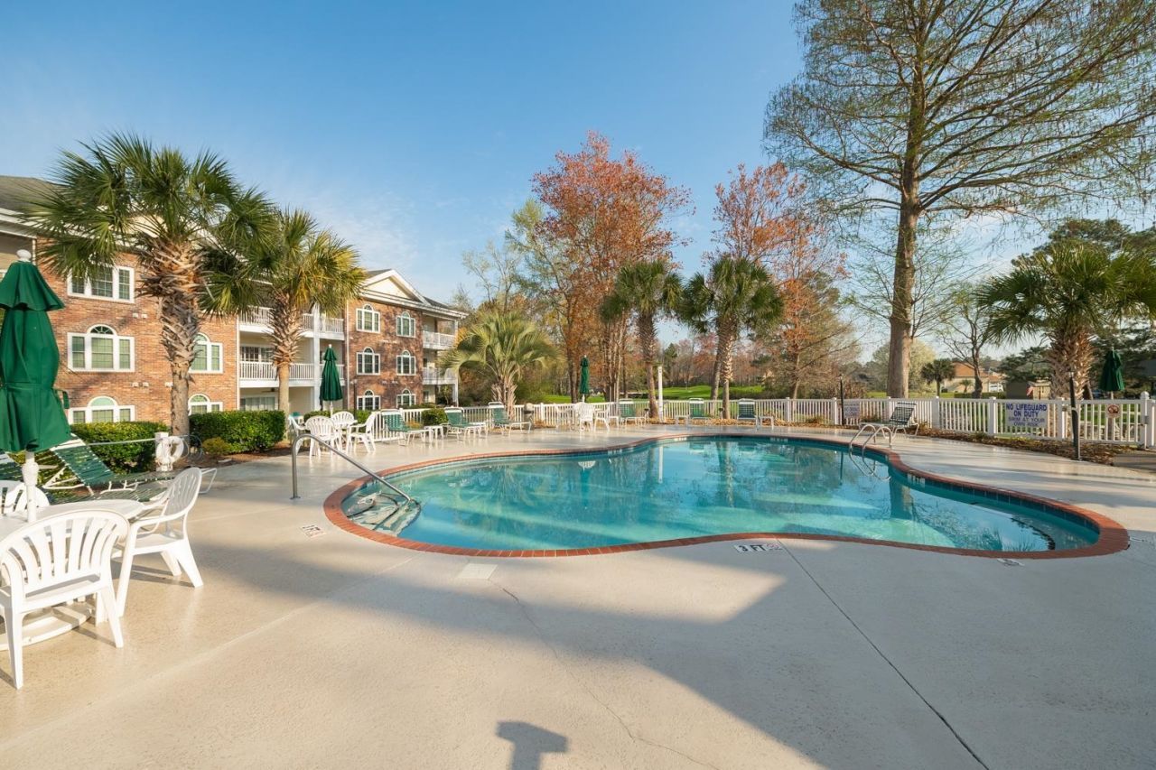 670 Riverwalk Dr. Photo 28