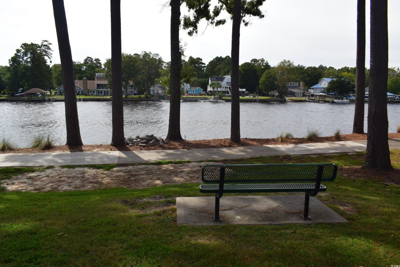 670 Riverwalk Dr. Photo 33