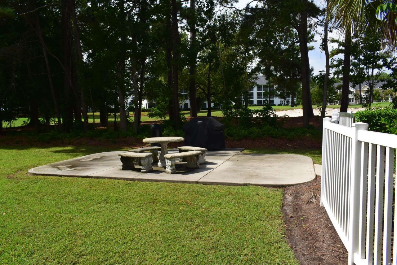 670 Riverwalk Dr. Photo 6