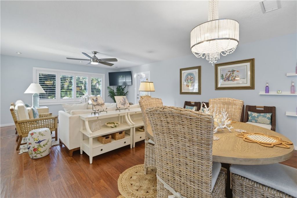 676 Royal Palm Place, Vero Beach, FL 32960 Photo