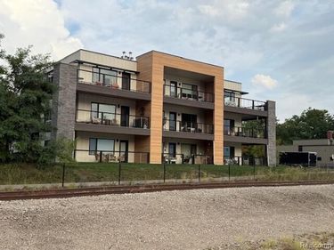 225 E 17th Street, Traverse City, MI 49684