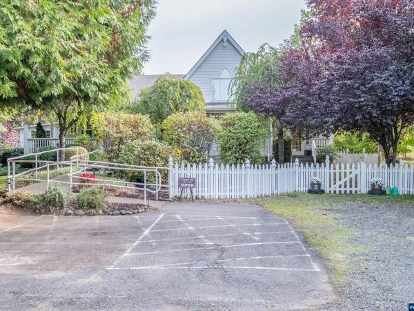 209 Templeton St, Brownsville, OR 97327