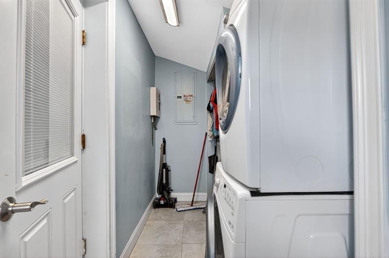 1201 N Tyrone Blvd N, Saint Petersburg, FL 33710 Photo