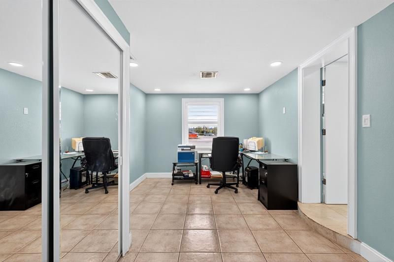 1201 N Tyrone Blvd N, Saint Petersburg, FL 33710 Photo