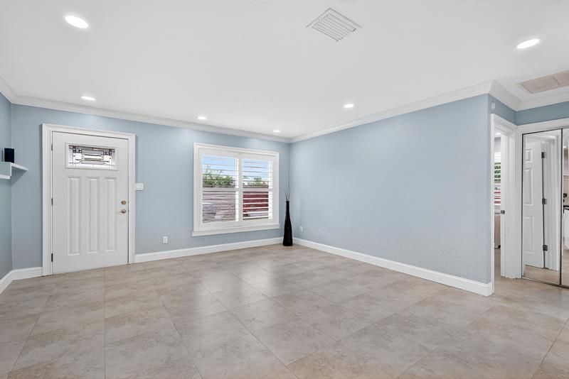 1201 N Tyrone Blvd N, Saint Petersburg, FL 33710 Photo