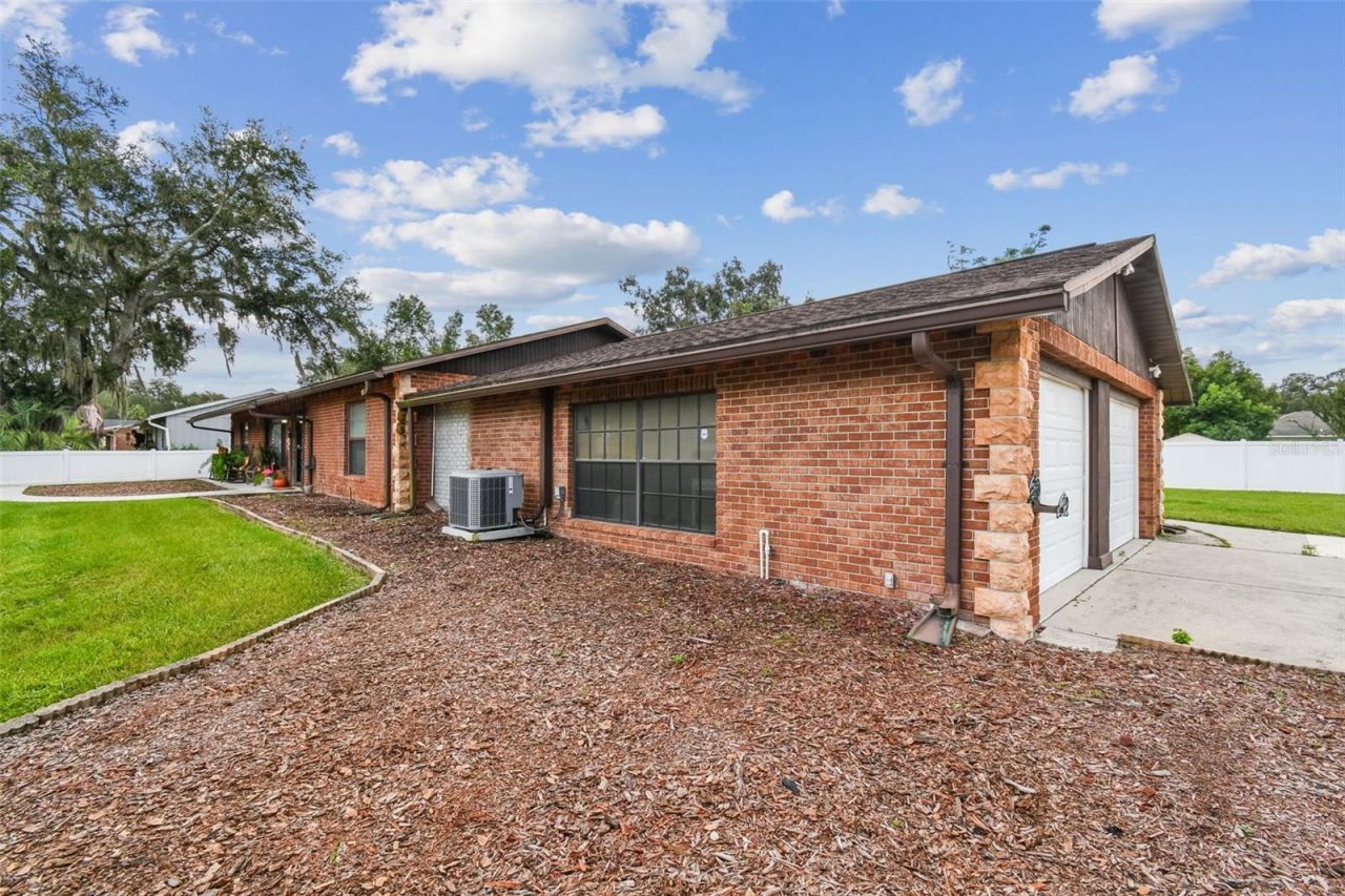 39501 Meadowood Loop, Zephyrhills, FL 33542 Photo