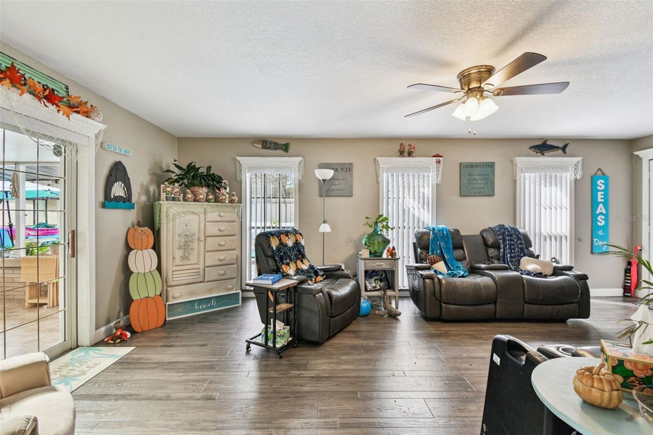 39501 Meadowood Loop, Zephyrhills, FL 33542 Photo