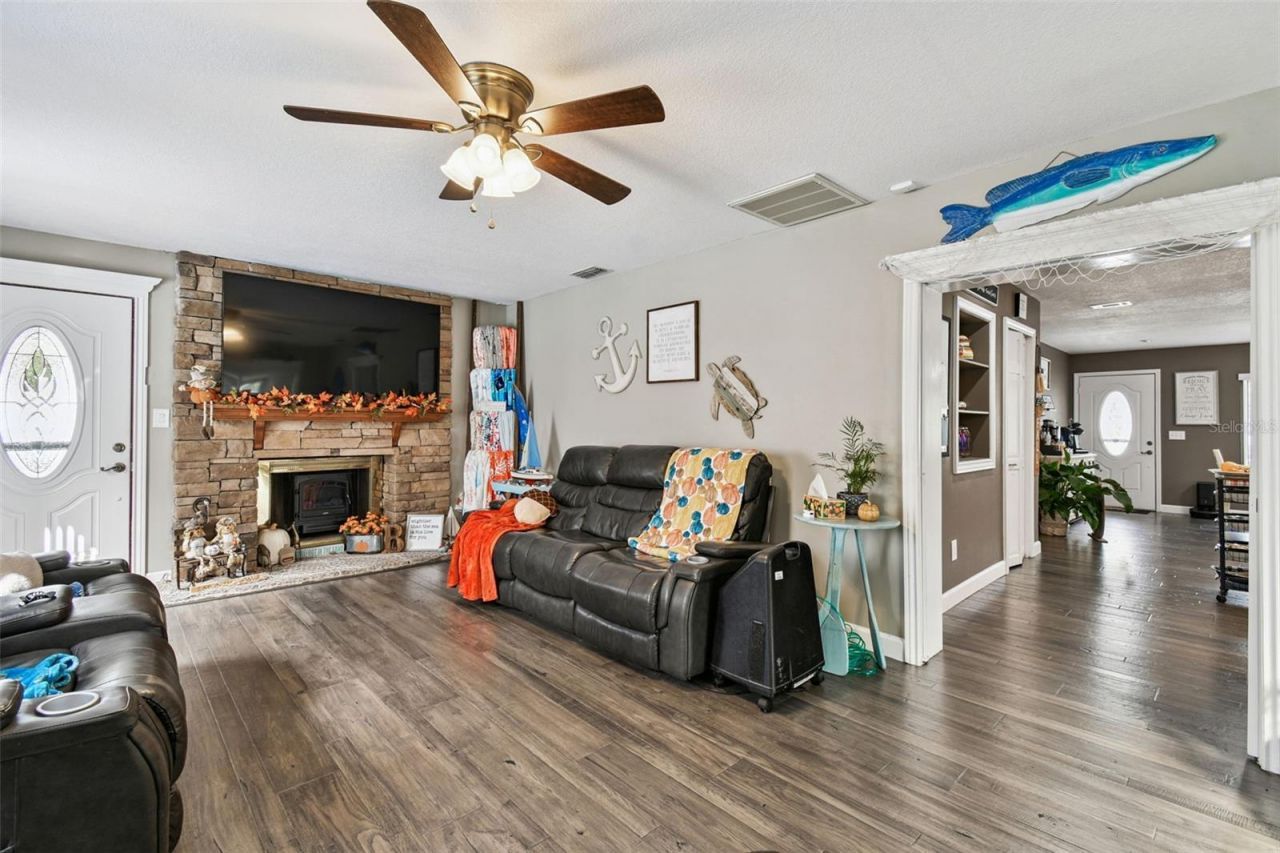 39501 Meadowood Loop, Zephyrhills, FL 33542 Photo