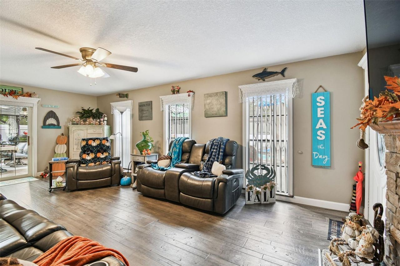 39501 Meadowood Loop, Zephyrhills, FL 33542 Photo