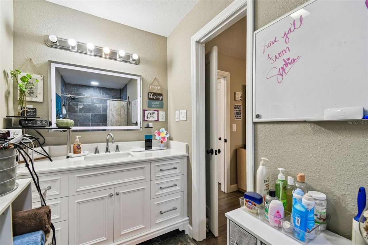 39501 Meadowood Loop, Zephyrhills, FL 33542 Photo