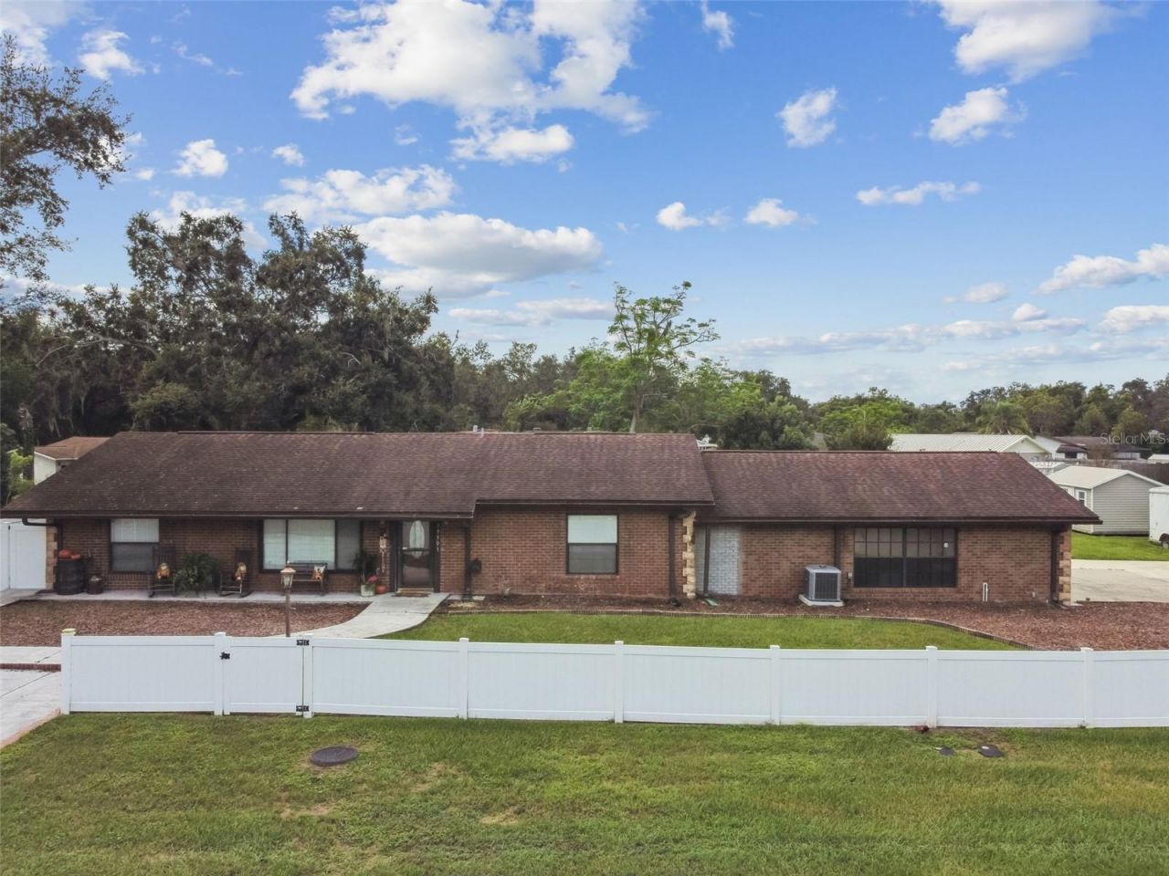 39501 Meadowood Loop, Zephyrhills, FL 33542 Photo