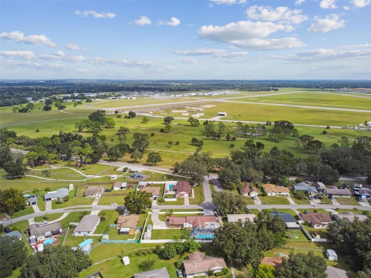 39501 Meadowood Loop, Zephyrhills, FL 33542 Photo