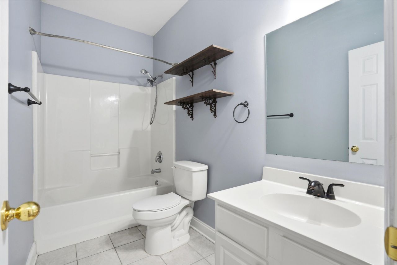 106 Hialeah Court Photo 24