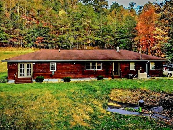 9045 Glendale Road, Cairo, WV 26337