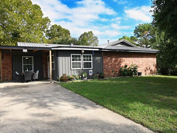 104 Geneva Circle, Gore, OK 74435