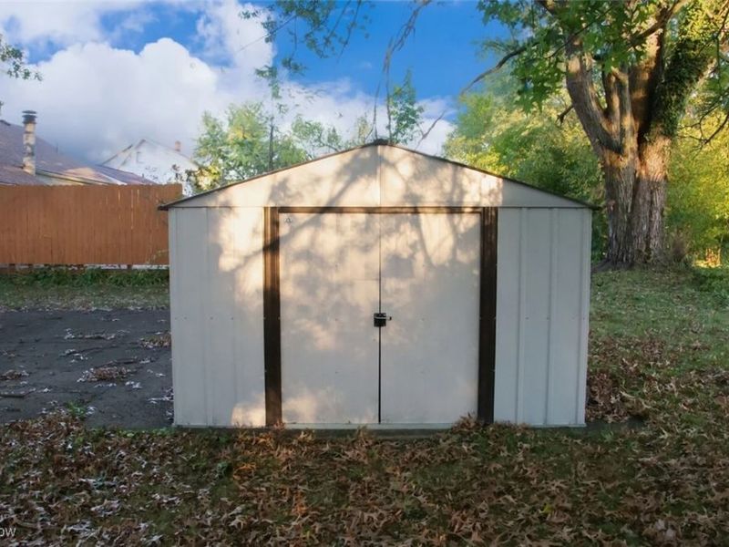 6511 Pembrooke Place, Youngstown, OH 44512 Photo 21