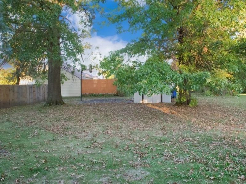 6511 Pembrooke Place, Youngstown, OH 44512 Photo 24