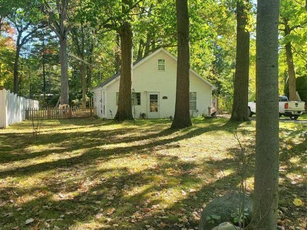 4552 Van Atta Road, Meridian Twp, MI 48864