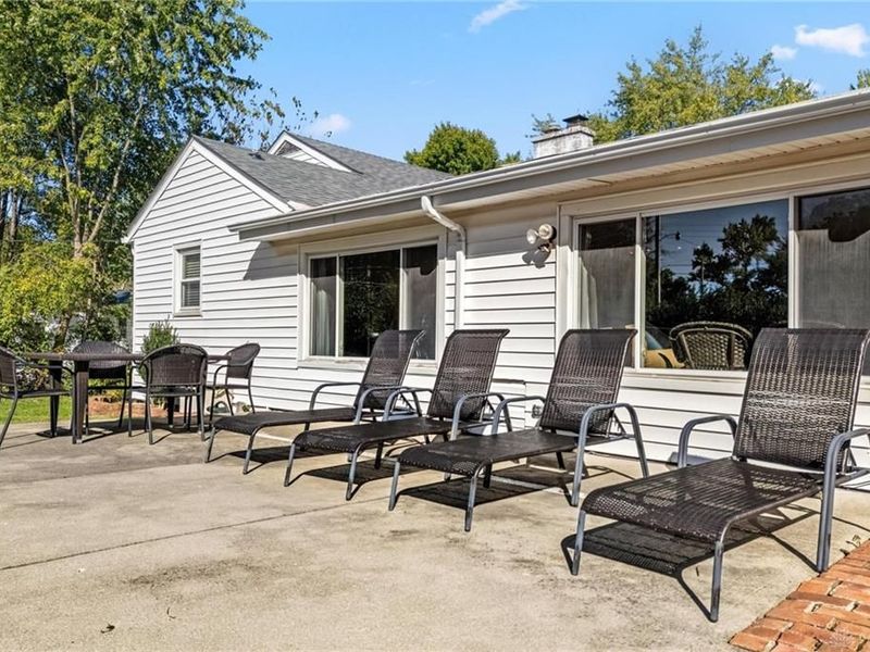 346 Virginia Circle, Wilmington, OH 45177 Photo 5