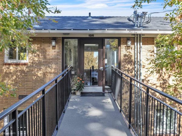 202 E Rockwood Blvd, Spokane, WA 99202