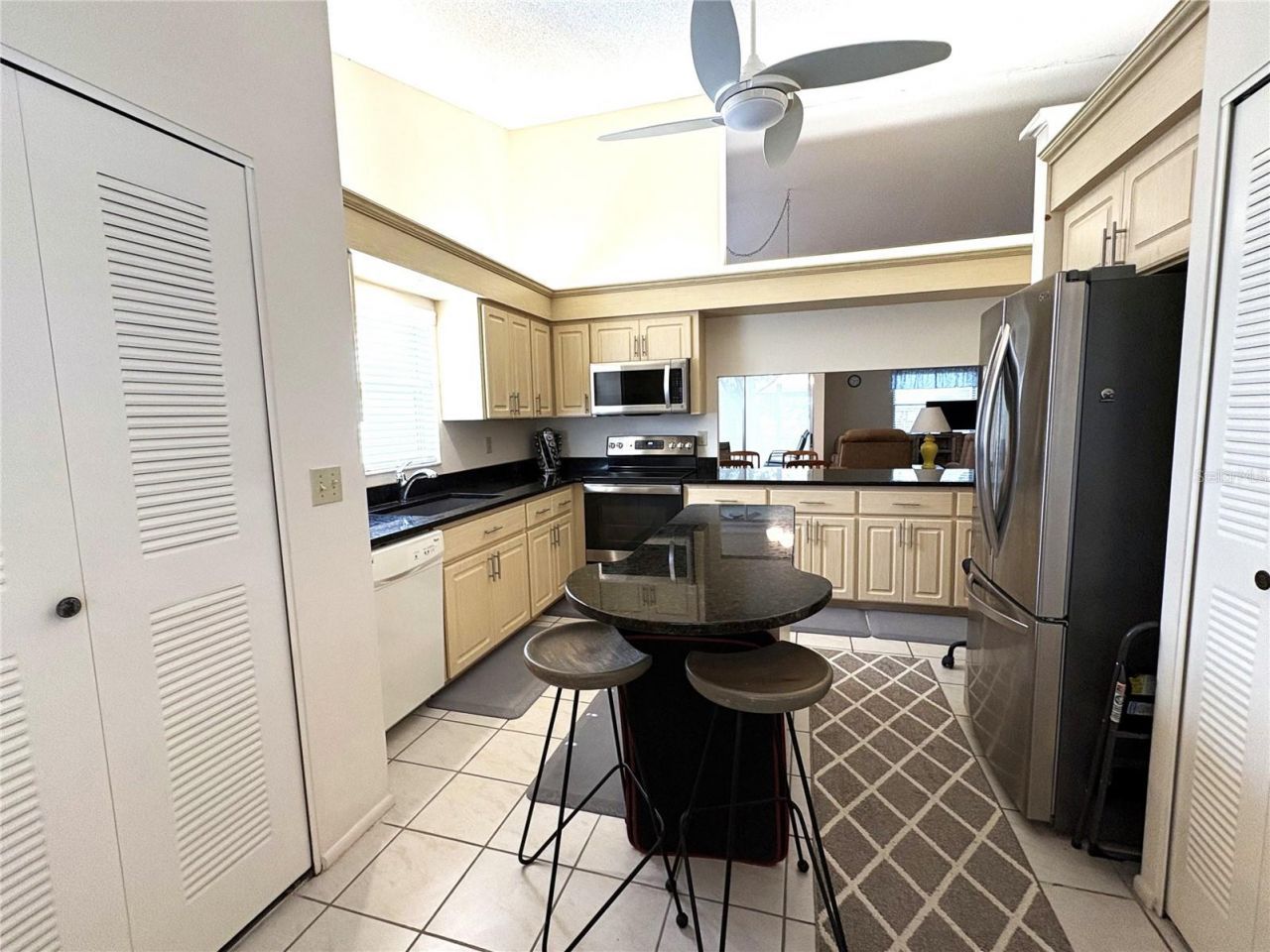 4933 Village Gardens Drive, Unit 211, Sarasota, FL 34234 Photo