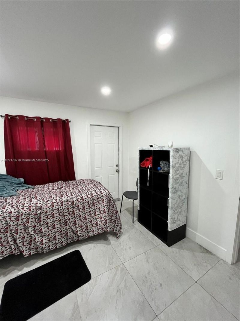 1102 NW 103rd Street, Miami, FL 33150 Photo