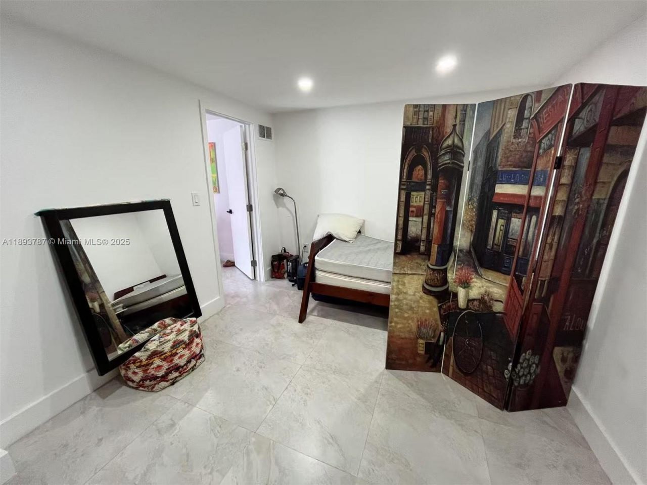 1102 NW 103rd Street, Miami, FL 33150 Photo