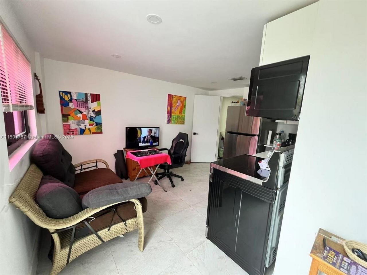 1102 NW 103rd Street, Miami, FL 33150 Photo