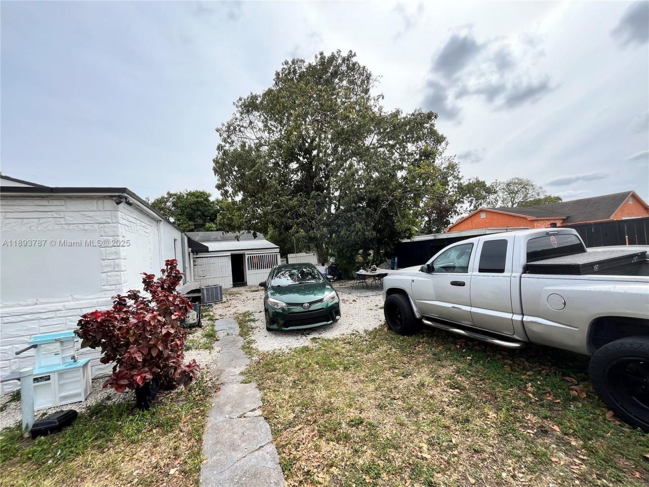 1102 NW 103rd Street, Miami, FL 33150 Photo